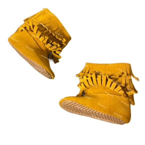 WILL NOT TAKE LESS Bailey’s Blossoms Rustic Tan Moccasins - Picture 7 of 9